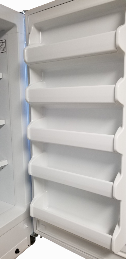 ez-freeze-blizzard-natural-gas-white-15-cu-ft-freezer-interior-freezer-door-shelves