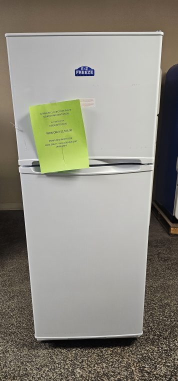 Scratch 'n Dent 11 Cu Ft Propane Refrigerator-IN STOCK