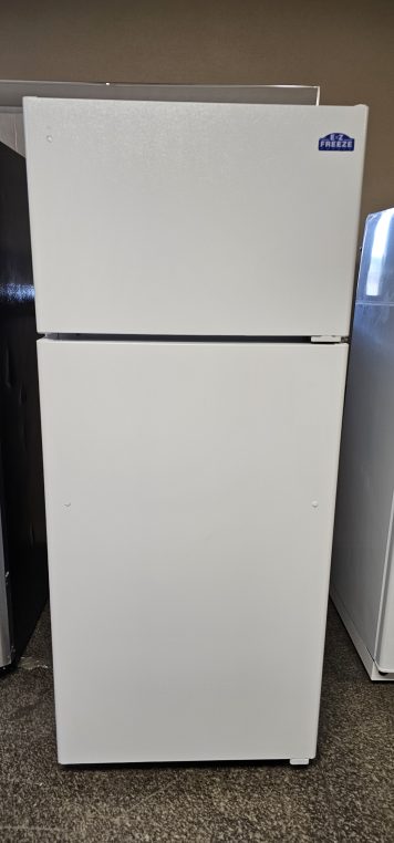 EZ Freeze 19 cu. ft. White Discounted Propane Refrigerator Scratch and Dent-In Stock!