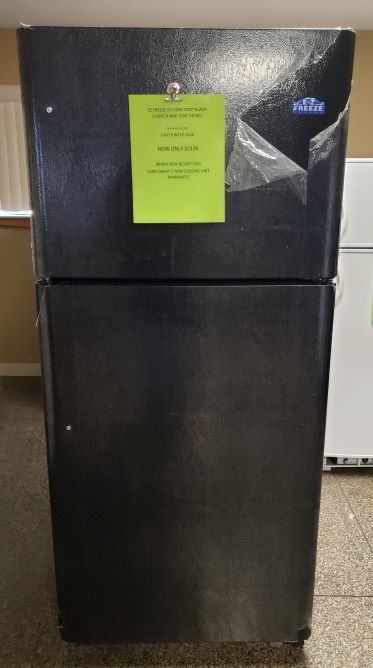 Gas Refrigerator EZ Freeze 21 Cubic Foot Black Scratch and Dent SOLD