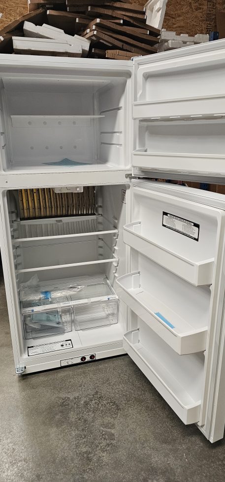 EZ-Freeze 21 cu. ft. White Nick & Dent-IN STOCK! - Image 2