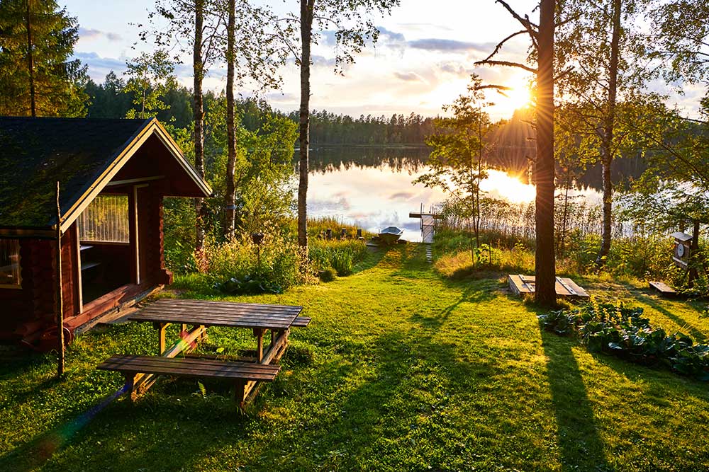 Lakefront cabin